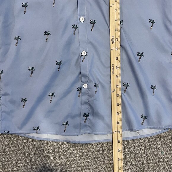 Palm Tree Shirt Men's Sz M Button Down Bundle Short Sleeve Vacation Beach Blue - Picture 3 of 5